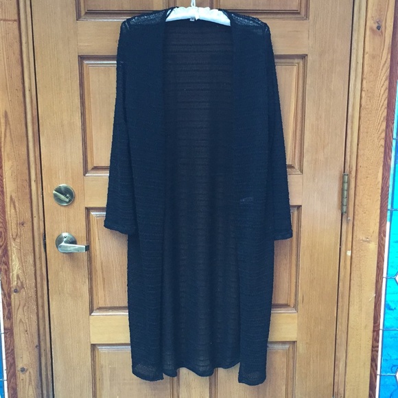 Long loose light weight sweater - Picture 2 of 5